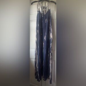 Raviya Maxi Dress in Navy and White Tie-Dye Size M 100% Rayon